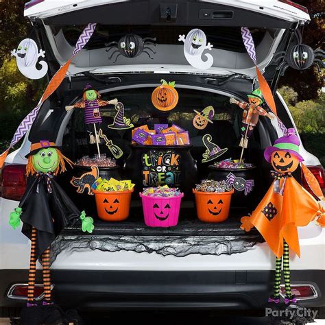 Trunk or treat witch theme